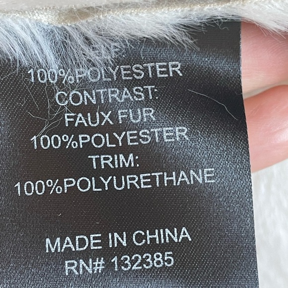 NEW Nordstrom Rack Love Token Whipstitch Trim Faux Suede Faux Fur Vest - Picture 11 of 15
